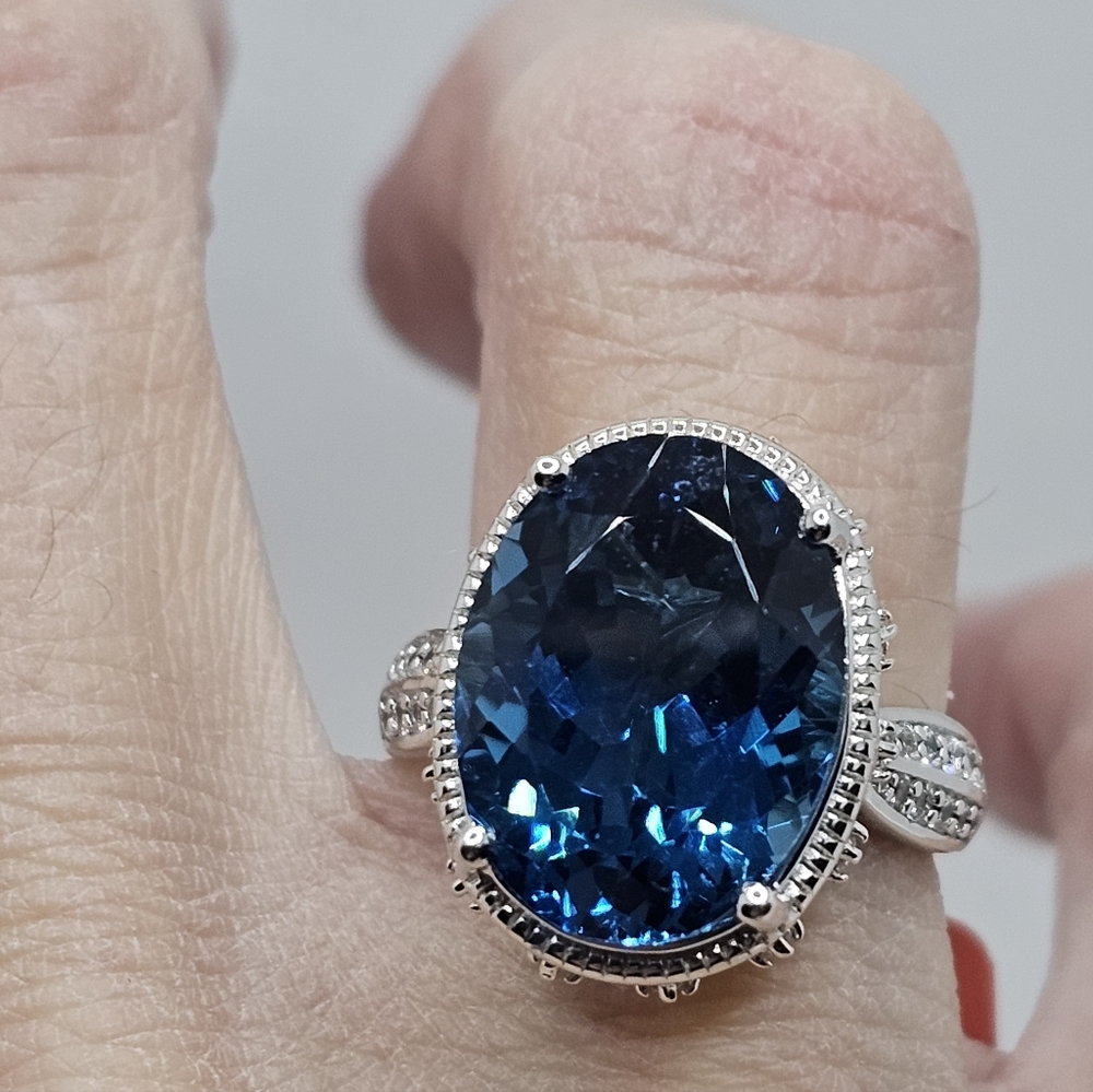 Natural London Blue Topaz & Diamond Ring in Sterling Silver & Rhodium Size 7! - Picture 15 of 16